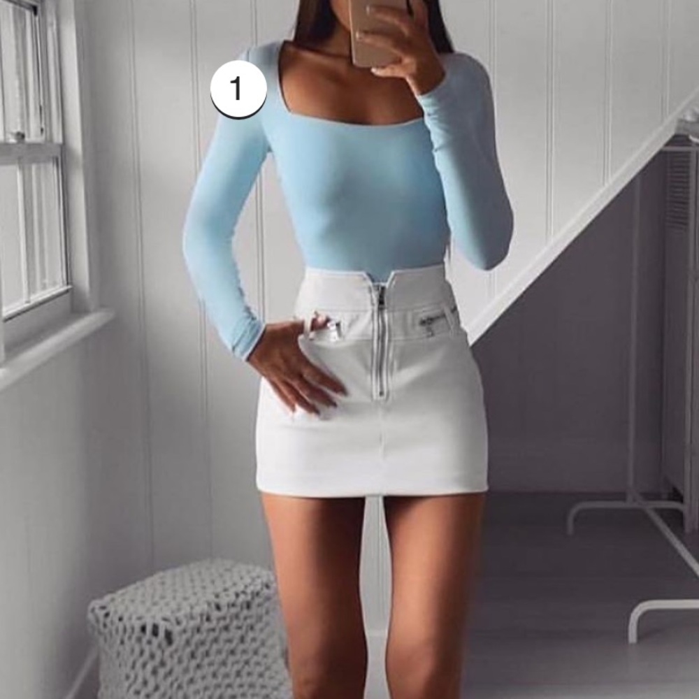 Tiger Mist white leather skirt (xs)